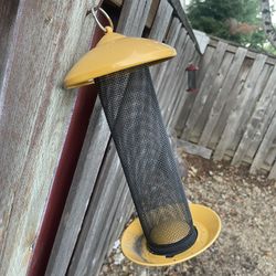 Bird Feeders 