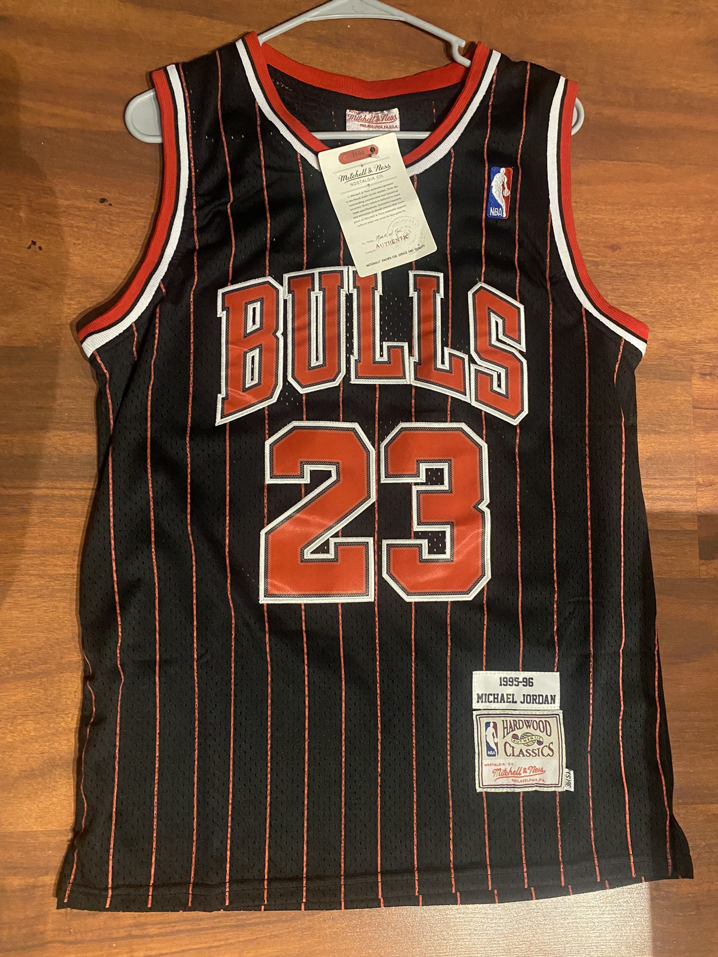 Mitchell Ness Authentic Chicago Bulls Michael Jordan 1995-96