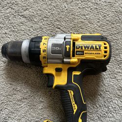 Dewalt 20v/60v Flex volt Cordless brushless Hammer drill       !!!!