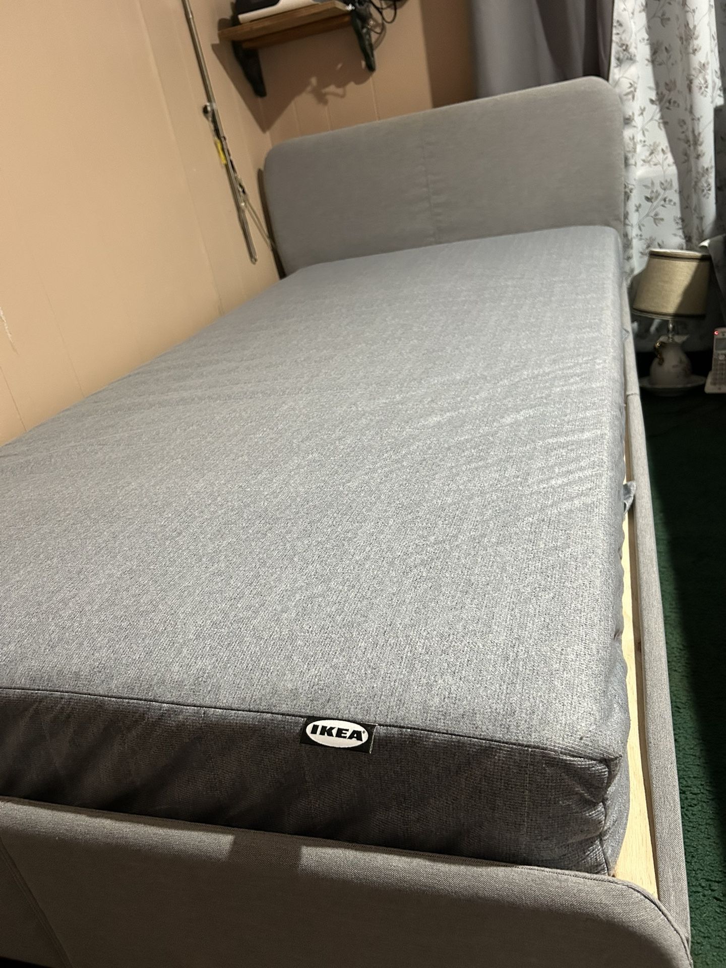 Twin Bed With Mattress