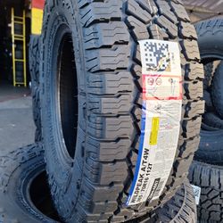 265/70/16 FALKEN WILDPEAK AT4 