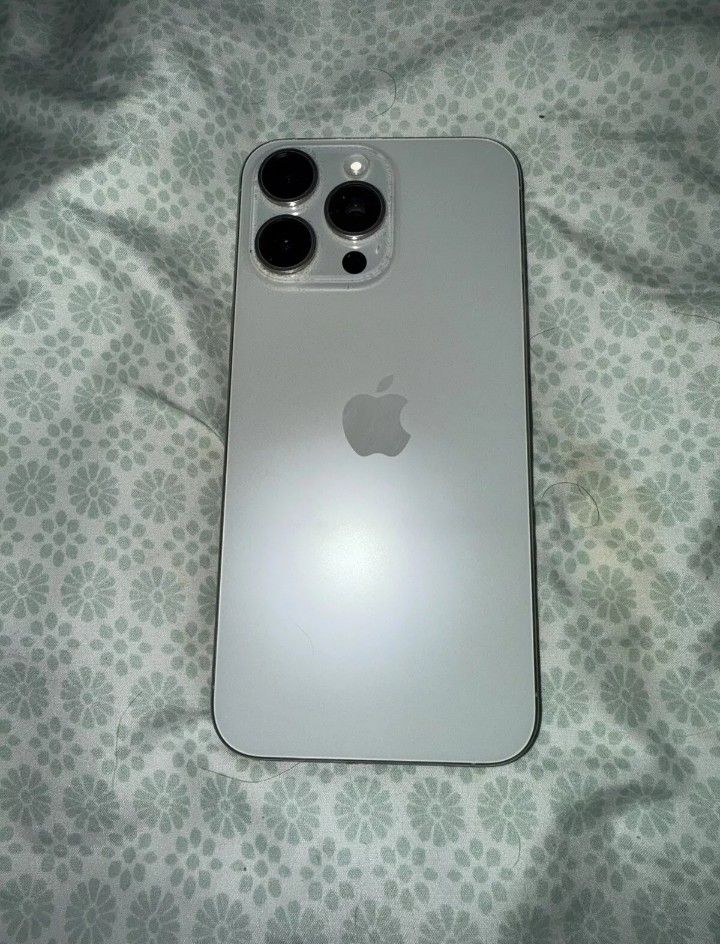 iPhone 15 Pro Max Unlocked