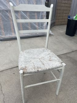 Cute White Woven Seat/Chair
