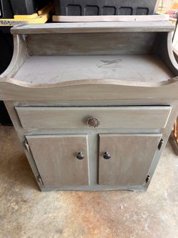 Vintage small side table / storage