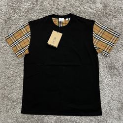 Burberry t shirt size S