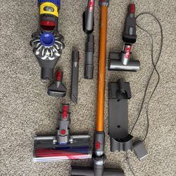 Dyson V8 Absolute Vacuum 