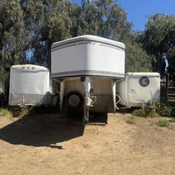 Circle J Gooseneck Horse Trailer