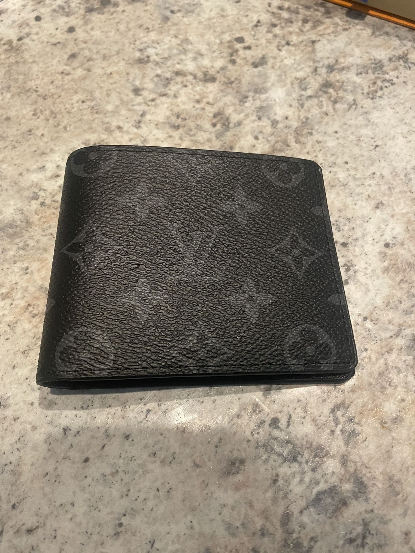 Black louie vitton monogram wallet