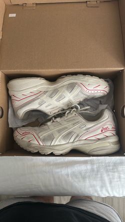 Asics Gel-1090 Size 9.5 Used