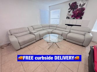 🚚FREE DELIVERY🚚 ✨Faux Leather Power Recliner Sectional Couch✨