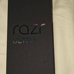 Motorola RAZR Ultra 2025 1TB 16G RAM Factory Unlocked Clean IMEI