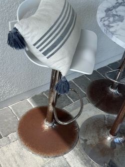 Counter high chairs