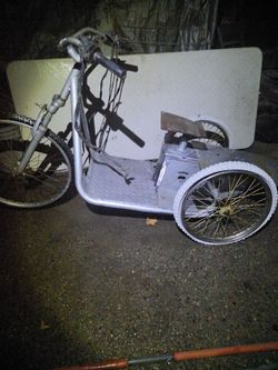 Tricycle frame