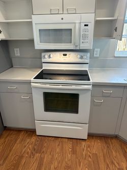 White Appliance Set (Oven, Microwave, Dishwasher)