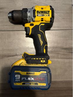 Dewalt drill and battery