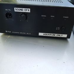 TOA INTEGRATED AMPLIFIER 