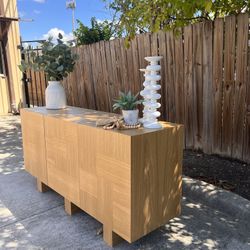 Custom TV Stand Cabinet Entertainment Center Modern Rustic Barn Doors Console Handmade Restorations hardware Bookshelves Pottery Barn Carpenter 