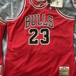Authentic Micheal Jordan Bulls Jersey Size XL