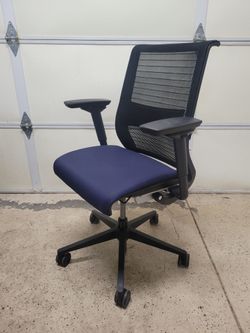 Steelcase Think 3D Knit Back Ergonomic Task Office Computer Desk Chair