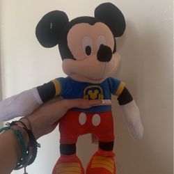 Mickey And Minnie Plushy 