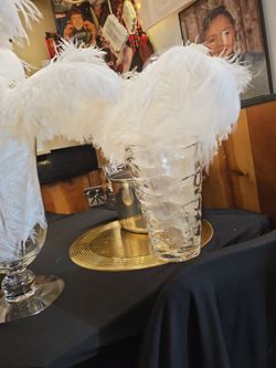 Bouquets of genuine feathers