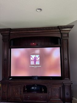 Solid Wood Heavy Entertainment Center