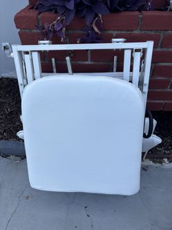 Chair For Facial Or Massage  Silla Para Faciales  O Masage 