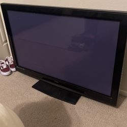 40” Vizio TV