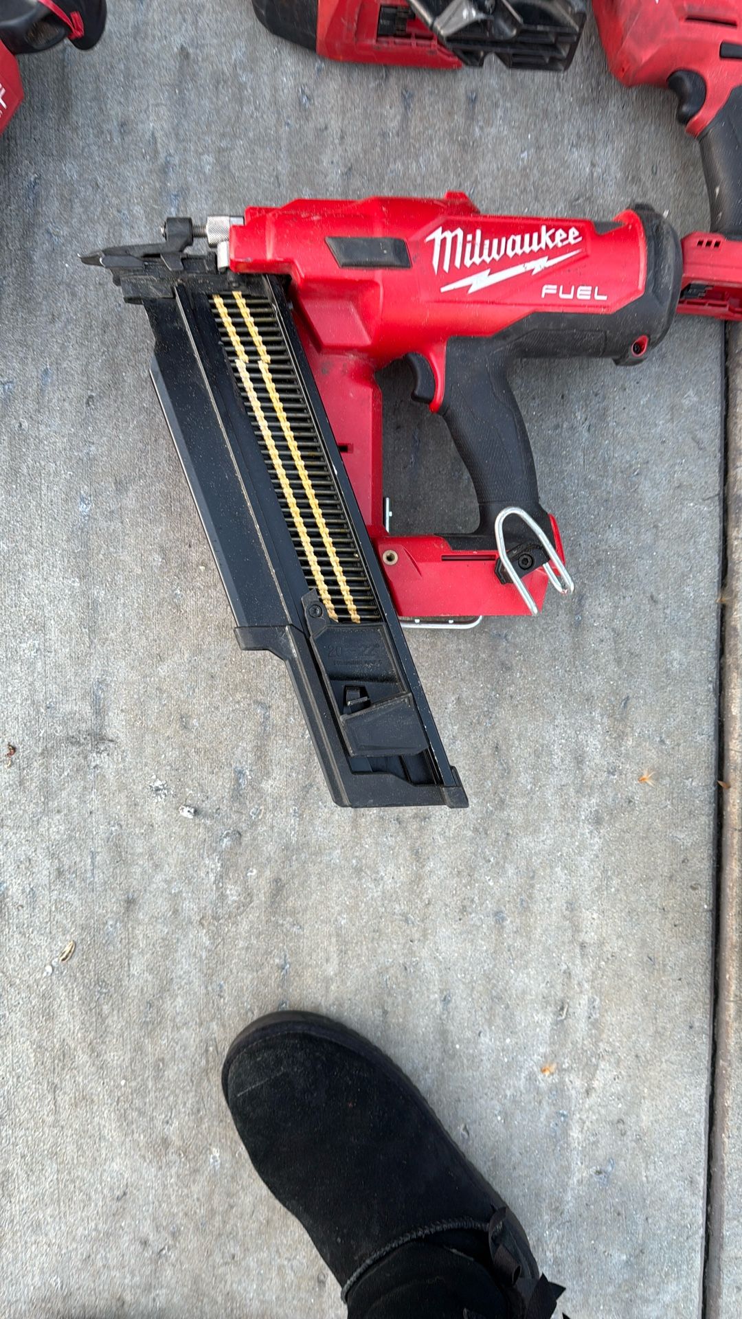 Milwaukee 16g Frame Nailer