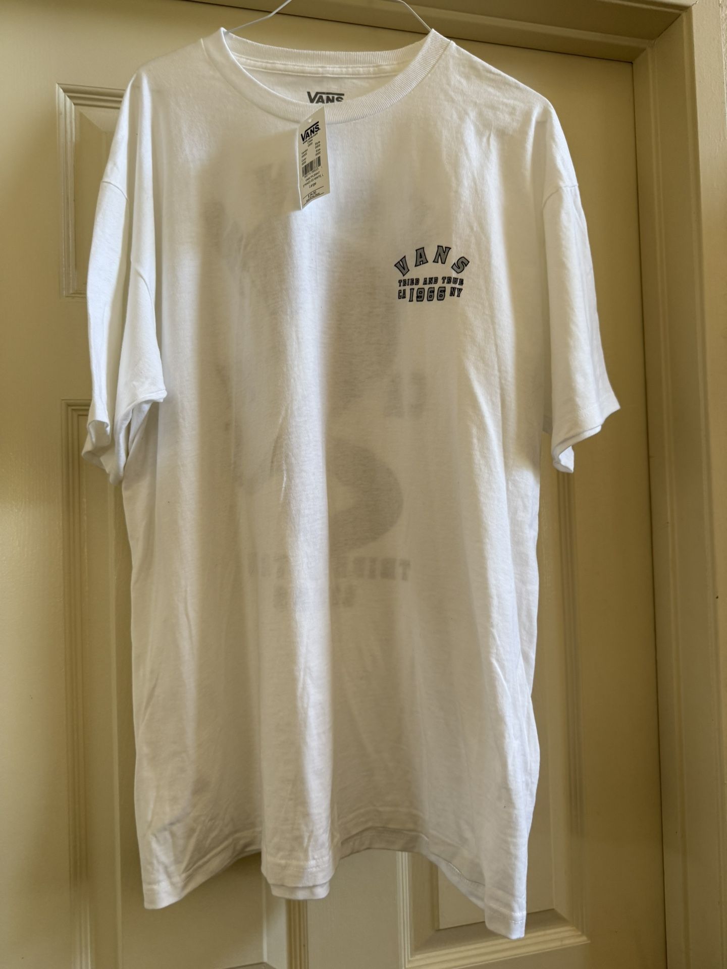 Vans T-Shirt Size Large