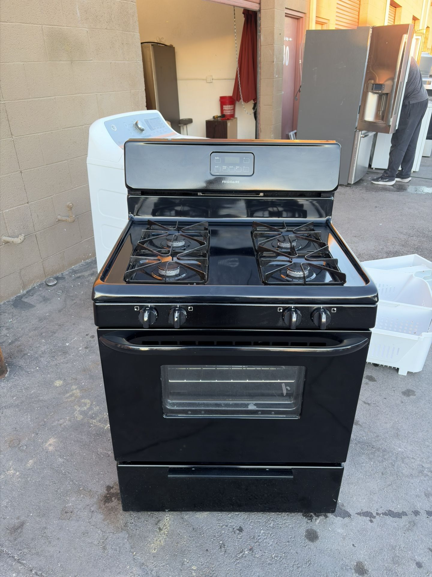 Frigidaire Gas Range