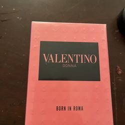 Valentino Donna perfume for women MAKE OFFERS NEED GONE NOW