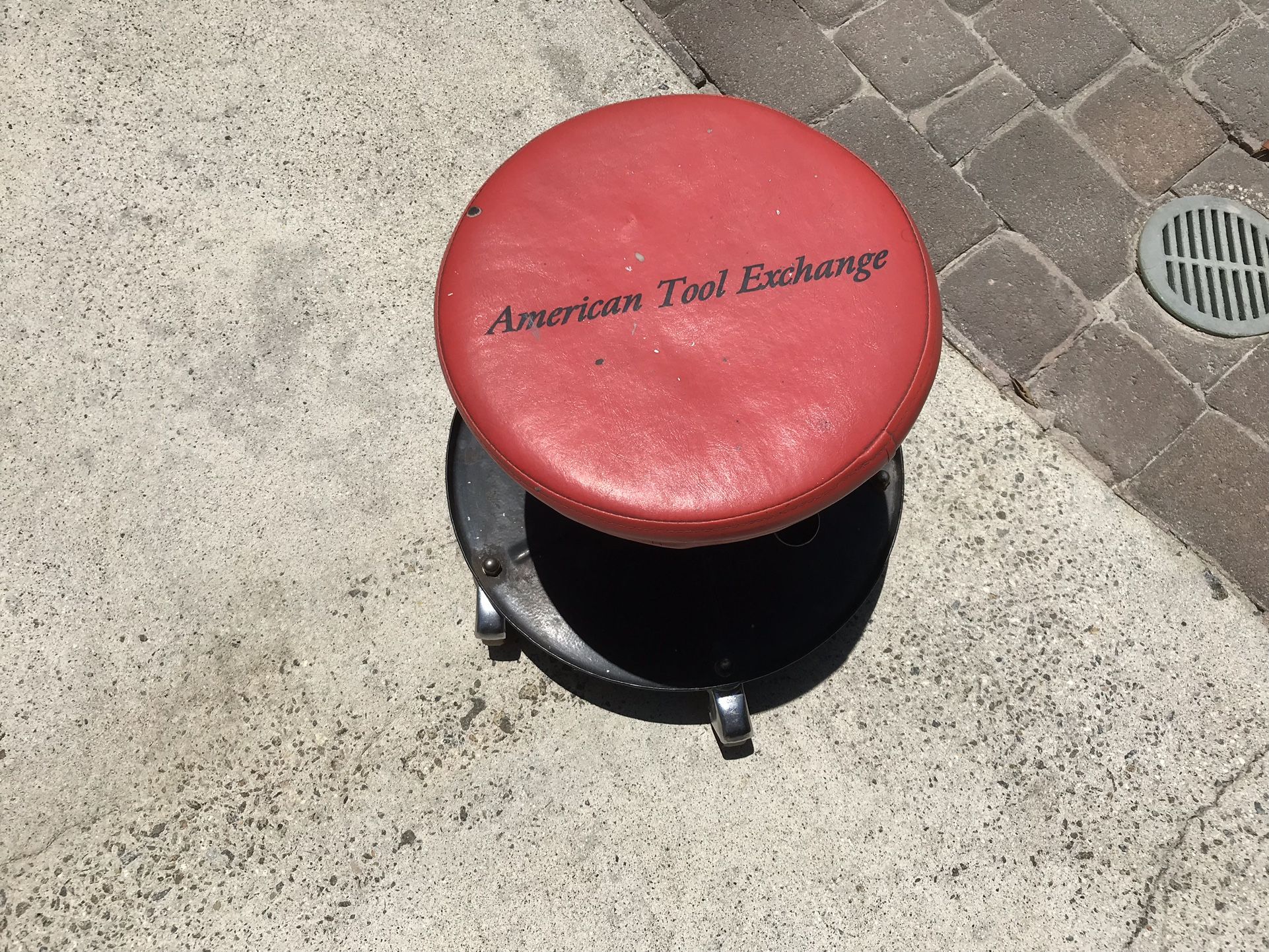 Garage Stool On Wheels, Adjustable