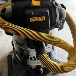 DeWalt Wet/Dry Vacuum 10 Gallon