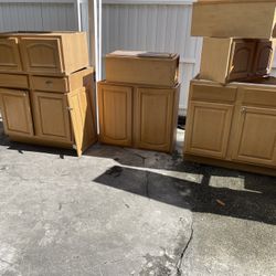 Kitchen Cabinet/ Gabinetes Cocina 