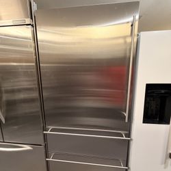 Liebherr Refrigerator 36”Inch Bottom Freezer Stainless Steel Used Like New 