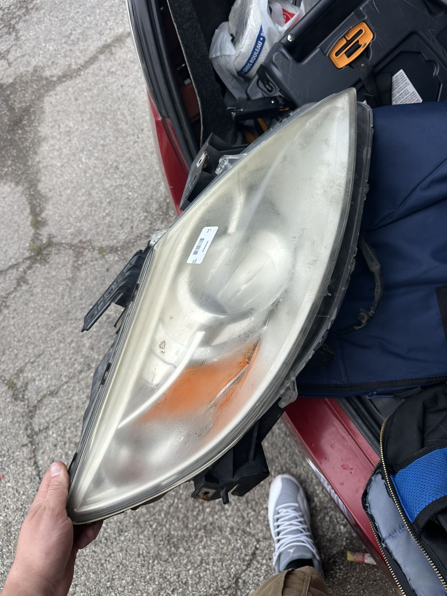 08 CX9 Passenger Headlight