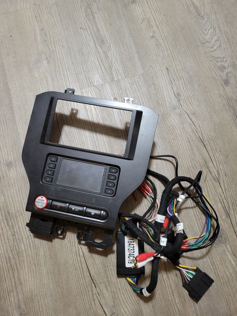 2016 Ford Mustang Radio Kit