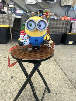 2022 Universal Studios Minion Christmas Holiday Popcorn Bucket