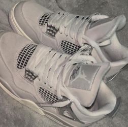 Frozen Moment 4s