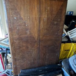 Kitchen Table With Expandable Leaf; Tall, Missing Screws 