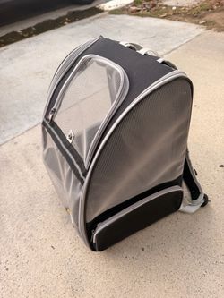 Portable cat carrier