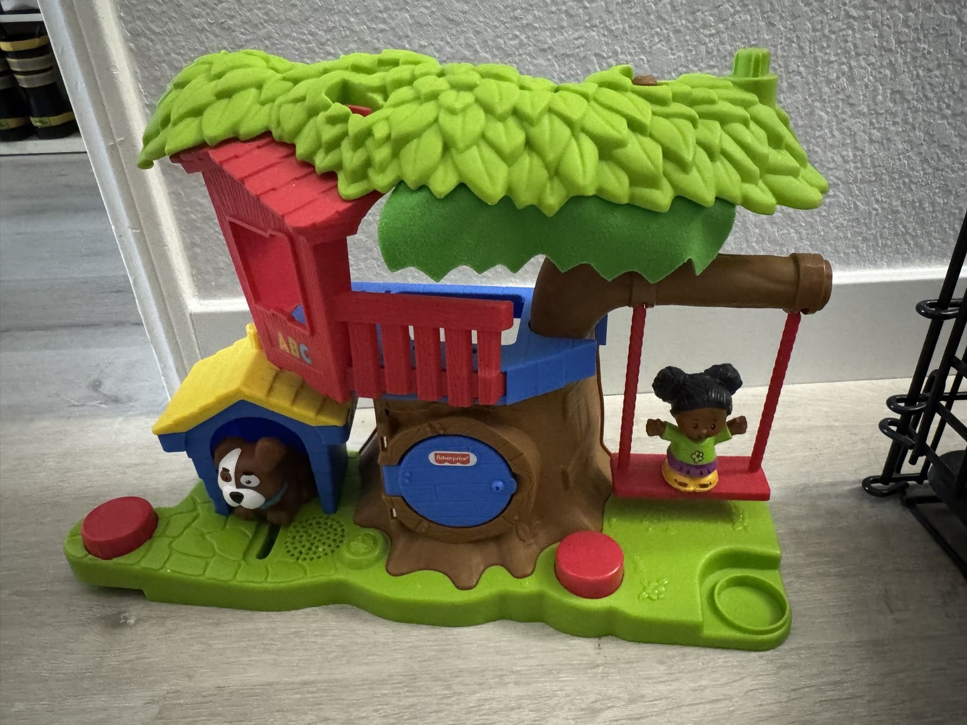 Little People Tree House