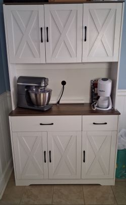 Farmhouse Kitchen Hutch Cabinet with Buffet