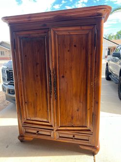 Closet Hutch