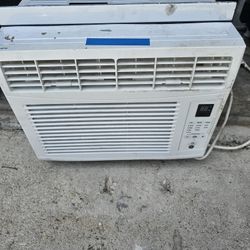 GE Window AC Unit