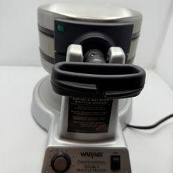 Waring Professional Double Waffle Maker WMK600 Pro Belgian Waffle Iron Working