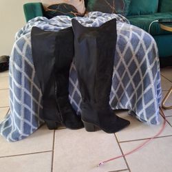 Knee High Slooch boots