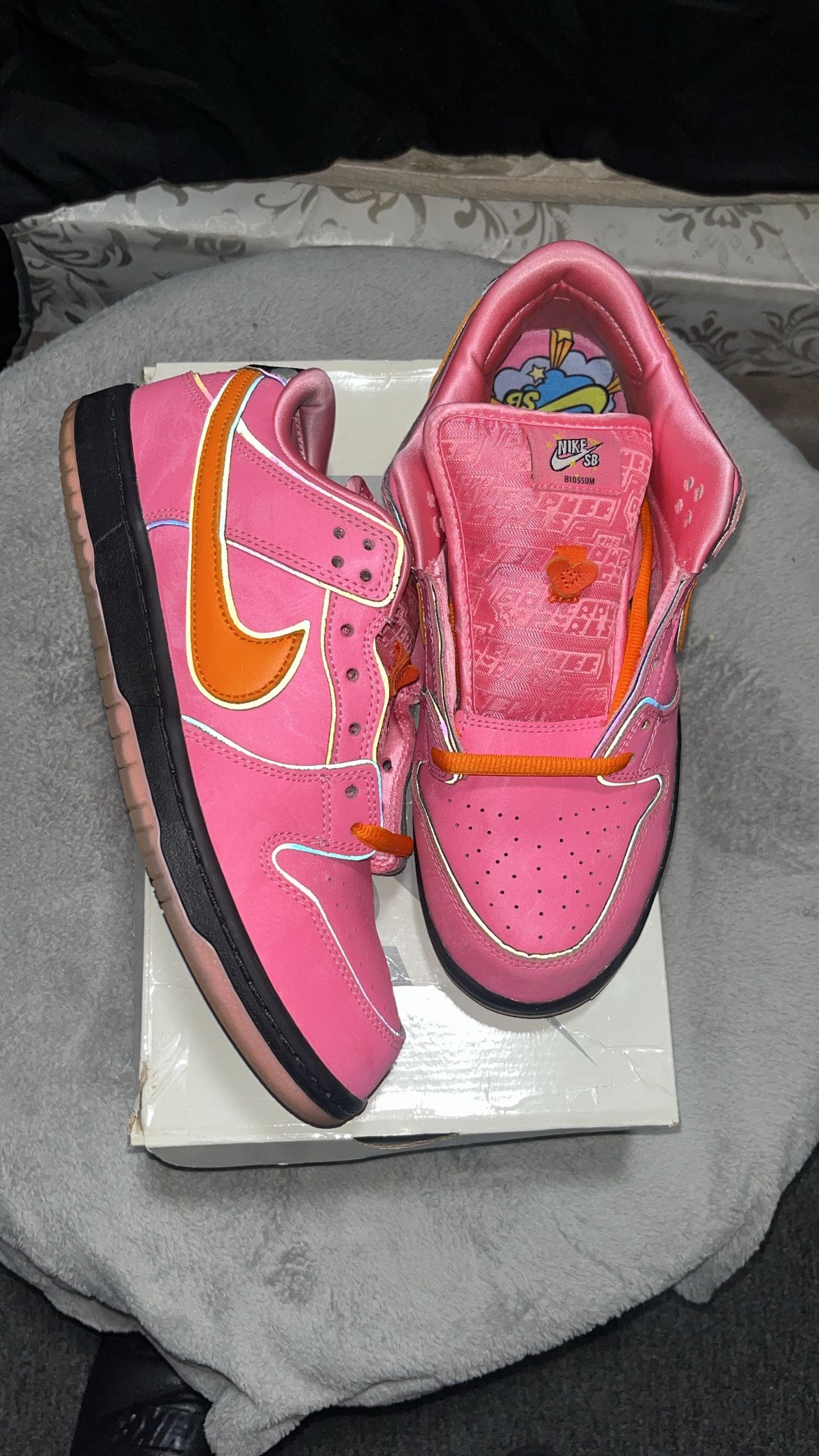 Powerpuff Girl SB Dunk “Blossom” sz 9