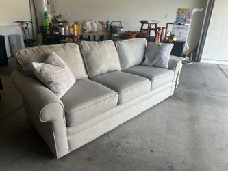 Lazy boy sofa! Like new!
